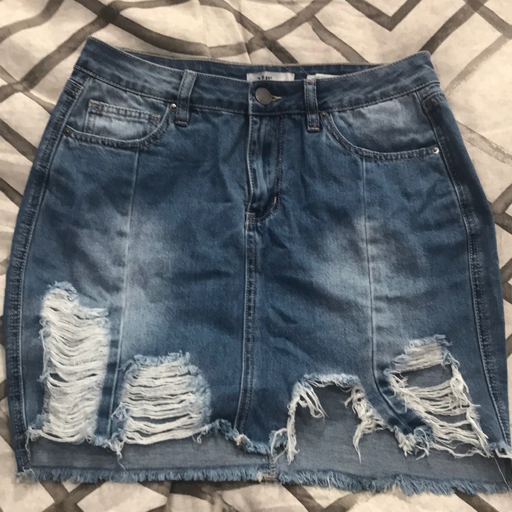 Jean skirt distressed